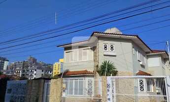 Imagem 2: Casa de 4 dormitórios na Trindade