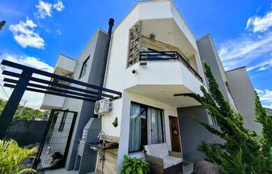 Imagem: Casa de esquina com 3 quartos sendo 1 suíte