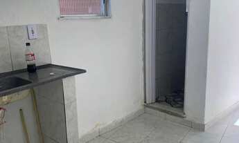 Imagem 5: Kitnet arejada de frente p rua 650