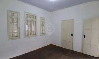 Imagem 2: Casa - / Comercial / Centro