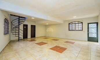 Imagem 3: Casa á venda medindo 209 metros quadrados com 2 dorm. e 1 suíte no bairro Barreirinha em