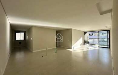 Imagem 4: More a poucos passos do mar, em um dos endereços mais desejados de Jurerê