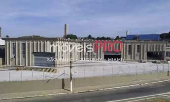 Imagem 4: Imóvel industrial completo, com logística, docas e cabine primária