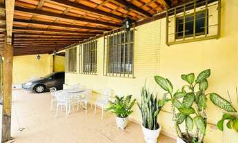 Imagem 4: Casa Colonial com 3 Quartos, Quintal e 3 Vagas no Bairro Copacabana