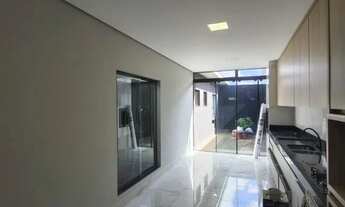 Imagem 4: Casa à Venda com 3 Quartos no Condomínio Heimtal Park, Localizada na Zona Norte de Londrin