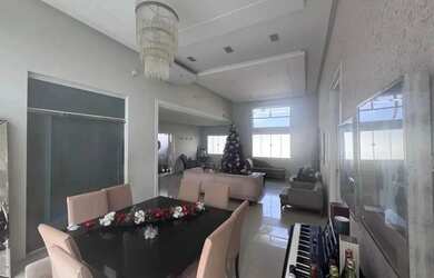 Imagem 2: VENDO CASA ALTO PADRÃO CONDOMÍNIO GOLDEN GREEN área total 800 m²