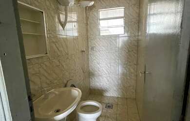 Imagem 3: Imóvel com duas casas e ponto comercial - Próx ao supervi IAPC