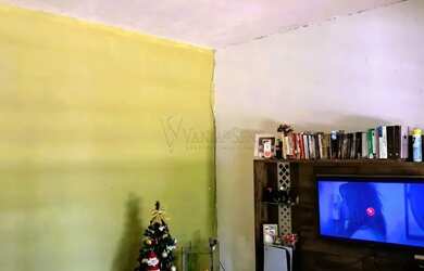 Imagem 2: Chácara com 3 Casas à Venda - A Oportunidade Perfeita Para Seu Novo Lar!