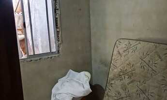 Imagem 4: Vendo 2 casa uma casa cima. outra baixo