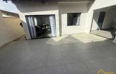 Imagem 2: Casa para Venda em Volta Redonda, São João, 3 dormitórios, 1 suíte, 3 banheiros, 2 vagas