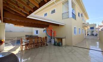 Imagem 2: Sobrado com 04 Salas e Piscina, Condomínio Santa Clara, Indaiatuba-SP