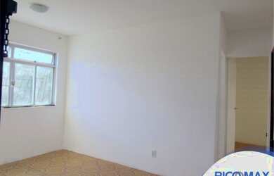 Imagem 2: Apartamento com 2 dormitórios para alugar, 55 m² por R$ 900,00/mês - Resgate - Salvador/BA