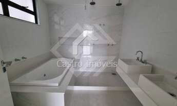 Imagem 5: Casa de condomínio para venda tem 350 metros quadrados com 4 quartos