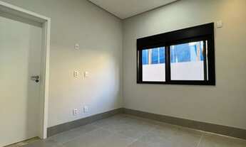 Imagem 6: Casa de condomínio térrea para venda com 251 metros quadrados com 3 quartos