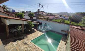 Imagem 3: Casa em Piratininga com 05 Quartos, Piscina e Churrasqueira!
