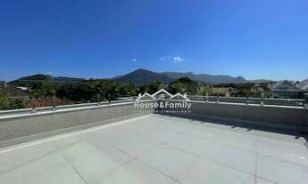 Imagem 2: CASA TRIPLEX COM 4 SUÍTES NO CONDOMÍNIO INTERLAGO DE ITAÚNA NA BARRA DA TIJUCA