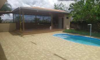 Imagem 6: Vendo ou troco casa em condomínio próxima ao Park Way! Piscina e churrasqueira!