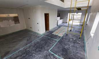 Imagem 2: Sobrado à VENDA no Urbanova com 250 metros quadrados 05 dormiitórios e 4 suítes, piscina n