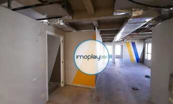 Imagem 2: Sala de 120 metros com divisórias de Drywall, teto exposto no estilo industrial, necessita