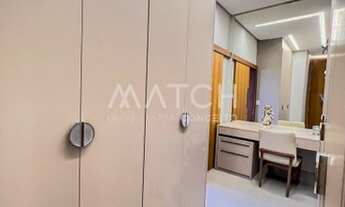 Imagem 2: Casa de condomínio sobrado para venda possui 376 metros quadrados com 4 quartos