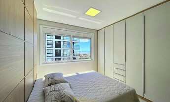 Imagem 3: O mais lindo apartamento mobiliado da cidade - Vista eterna pro mar - 03 suítes / sacada