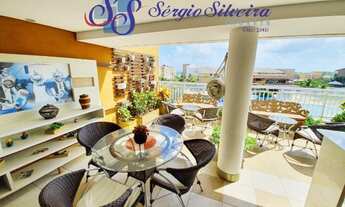 Imagem: Cobertura duplex mobiliada e nascente no