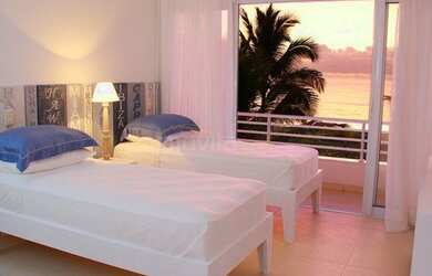 Imagem 4: Casa de condomínio sobrado para venda possui 612 metros quadrados com 4 quartos