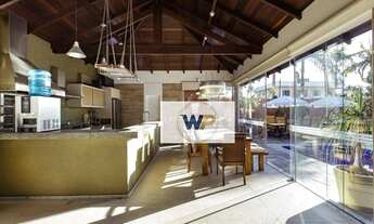 Imagem 4: Casa com 4 Suítes - Mobiliada e Decorada para Locação Anual no Centro de Balneário Cambori