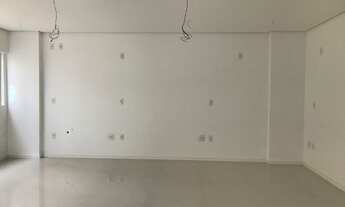 Imagem 6: Sala maravilhosa na região central de Florianópolis