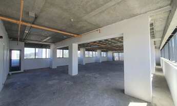 Imagem 5: Laje Comercial com 316 m² de área útil em vão livre e 02 Banheiros com 02 cabines em cada