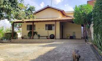 Imagem 1: Vendo Excelente lote de com 2 casas com entrada Independentes