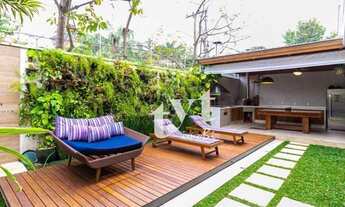 Imagem 6: Casa de Alto Padrão em Condomínio fechado - 819m² com 4 suítes/Piscina/4 vagas à venda por