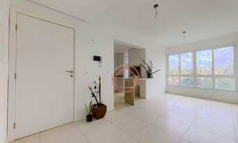 Imagem 2: Apartamento / 2 dormitórios / 1 suíte / 1 vaga / Passo d'Areia / Porto Alegre/RS
