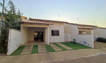 Imagem 2: Casa de condomínio para venda tem 85 metros quadrados com 3 quartos