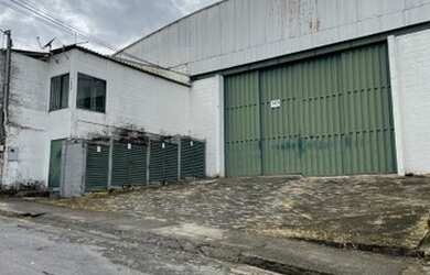 Imagem 4: Galpão para aluguel no bairro São Francisco com 02 docas