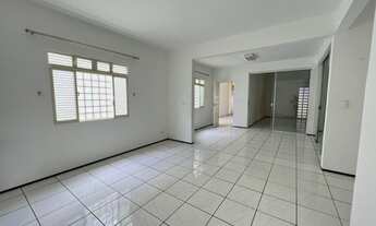 Imagem 2: Casa para venda possui 380 metros quadrados com 4 quartos em São Cristóvão - Teresina - PI