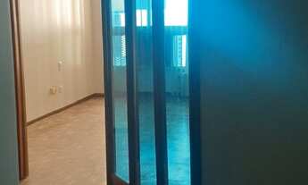 Imagem 4: Sala comercial com garagem, no Centro Cívico, em frente ao Shopping Muller