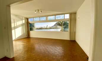 Imagem 2: Apartamento para venda tem 139 metros quadrados com 3 quartos em Lagoa - Rio de Janeiro