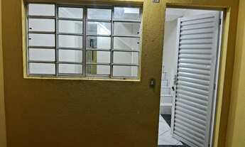 Imagem 2: Sobrado com 2 dormitórios para alugar, 70 m² por R$ 1.300/mês - Jardim Santo André - Santo