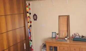 Imagem 7: Apartamento pé direito alto