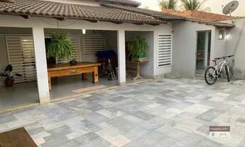 Imagem 3: Casa para venda com 360 metros quadrados com 3 quartos em Residencial Alice Barbosa - Goiâ