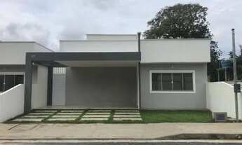 Imagem 2: Procurando Casa em Cond. Fechado? Vendo! 3 qts, Sala de Estar e Jantar, Por 319mil