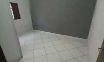 Imagem 3: Casa com três dormitórios e salão