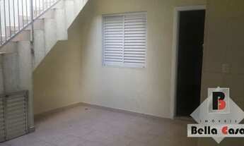 Imagem 2: Sobrado reformado - 2 dormitórios, 2 vagas e quintal