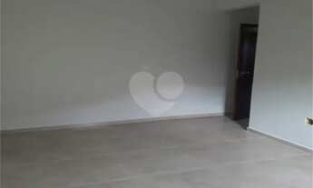 Imagem 2: Vende-se Sobrado no Marapé em Santos com 90m² - 2 suítes e 2 vagas de garagem