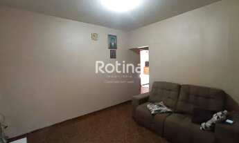 Imagem 2: Casa à venda, 2 quartos, 2 vagas, Jardim das Palmeiras - Uberlândia/MG - R$ 315.000,00