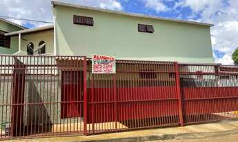 Imagem: Aluga-se apartamento no 1º andar, 2 quartos