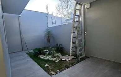 Imagem 7: DISPONIVEL A VENDA . Casa com 3 qrts. Semi mobiliada