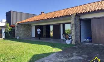 Imagem 2: Tiradentes/Balonismo 2023 - Casa c/ 4 Quartos - Praia Grande - Beira Mar - Amplo Pátio