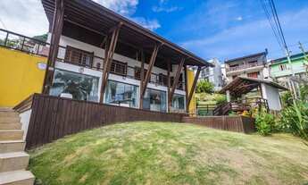 Imagem 4: Seu Refúgio na Barra da Lagoa!